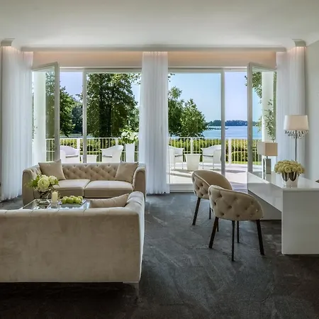 Hotel Contessa - Luxury Bad Saarow