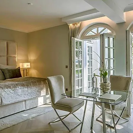 Contessa - Luxury