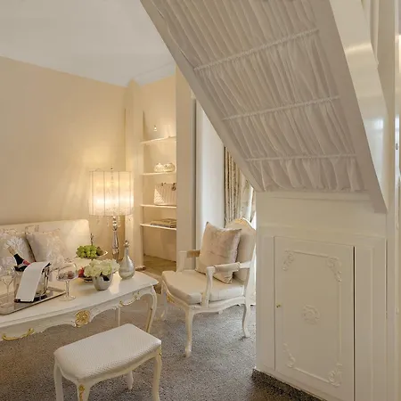 Hotel Contessa - Luxury Bad Saarow